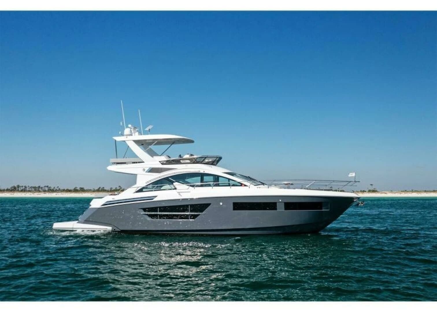 2023 Cruisers Yachts 60 Cantius Fly