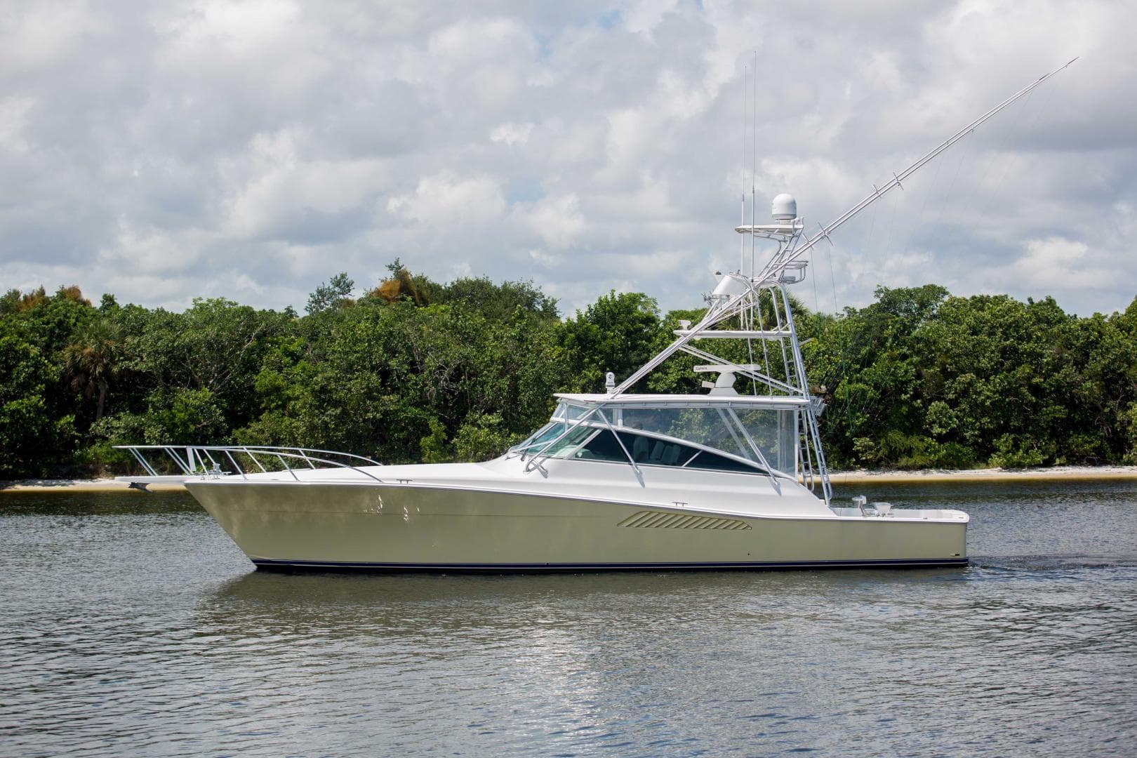 2001 Viking 50 Express - photo 1 of 30