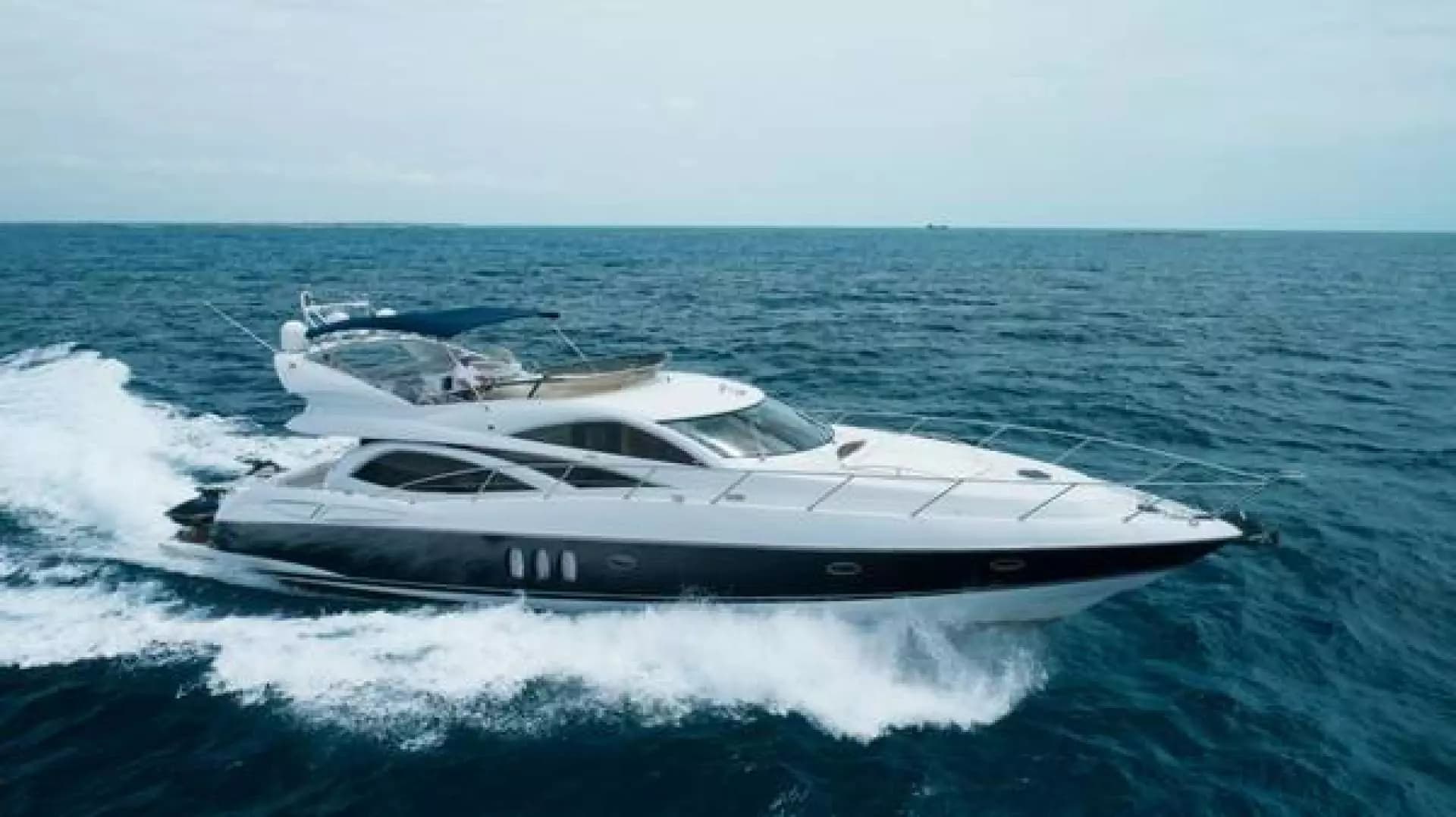 2004 Sunseeker Manhattan - photo 1 of 16