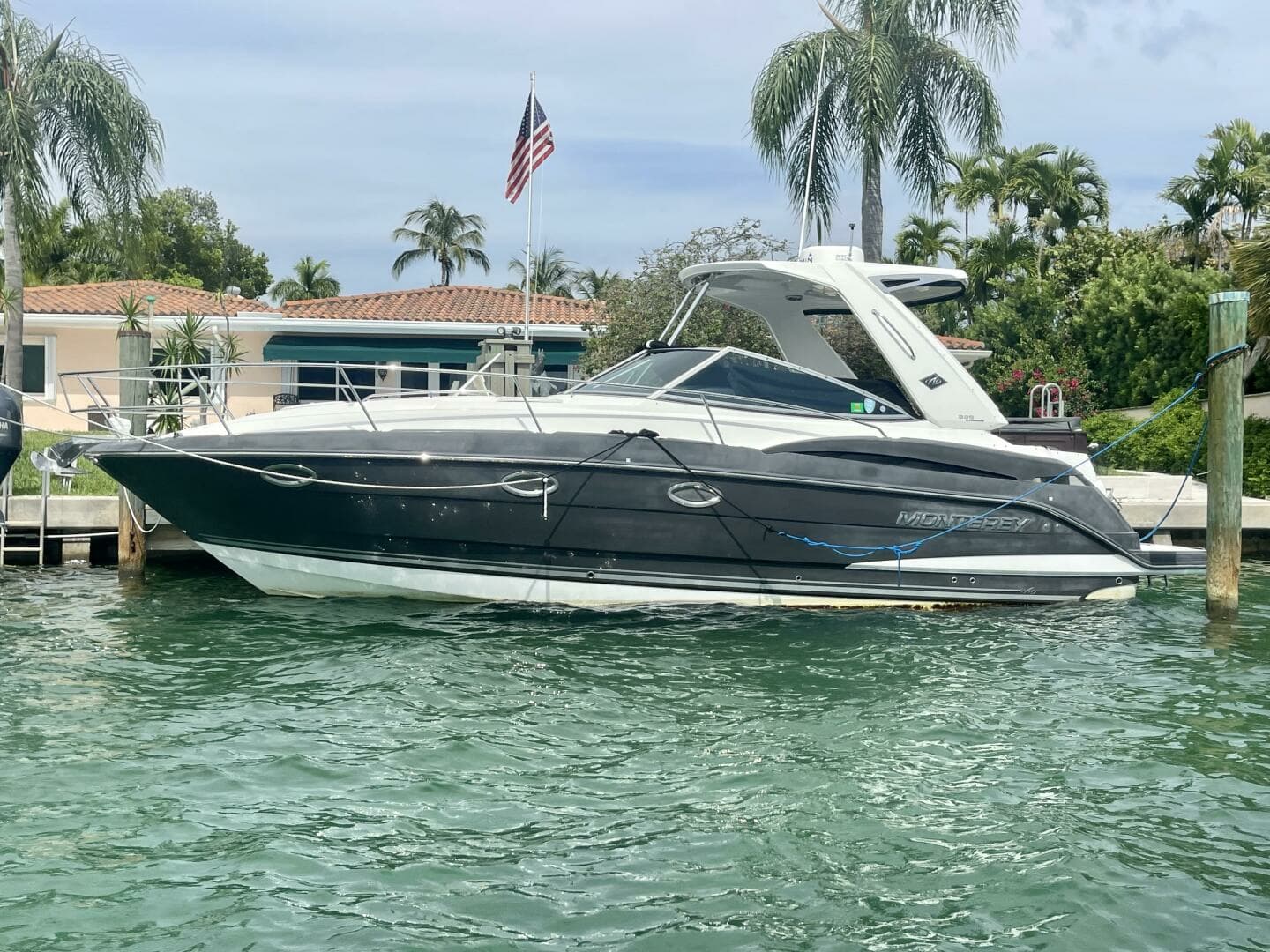2016 Monterey 335 Sport Yacht - photo 1 of 47