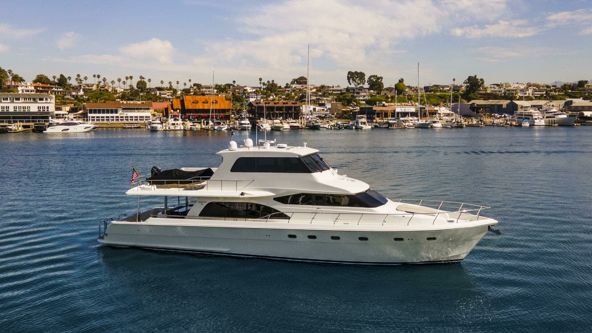 2007 Hampton Cockpit Motoryacht - photo 1 of 47