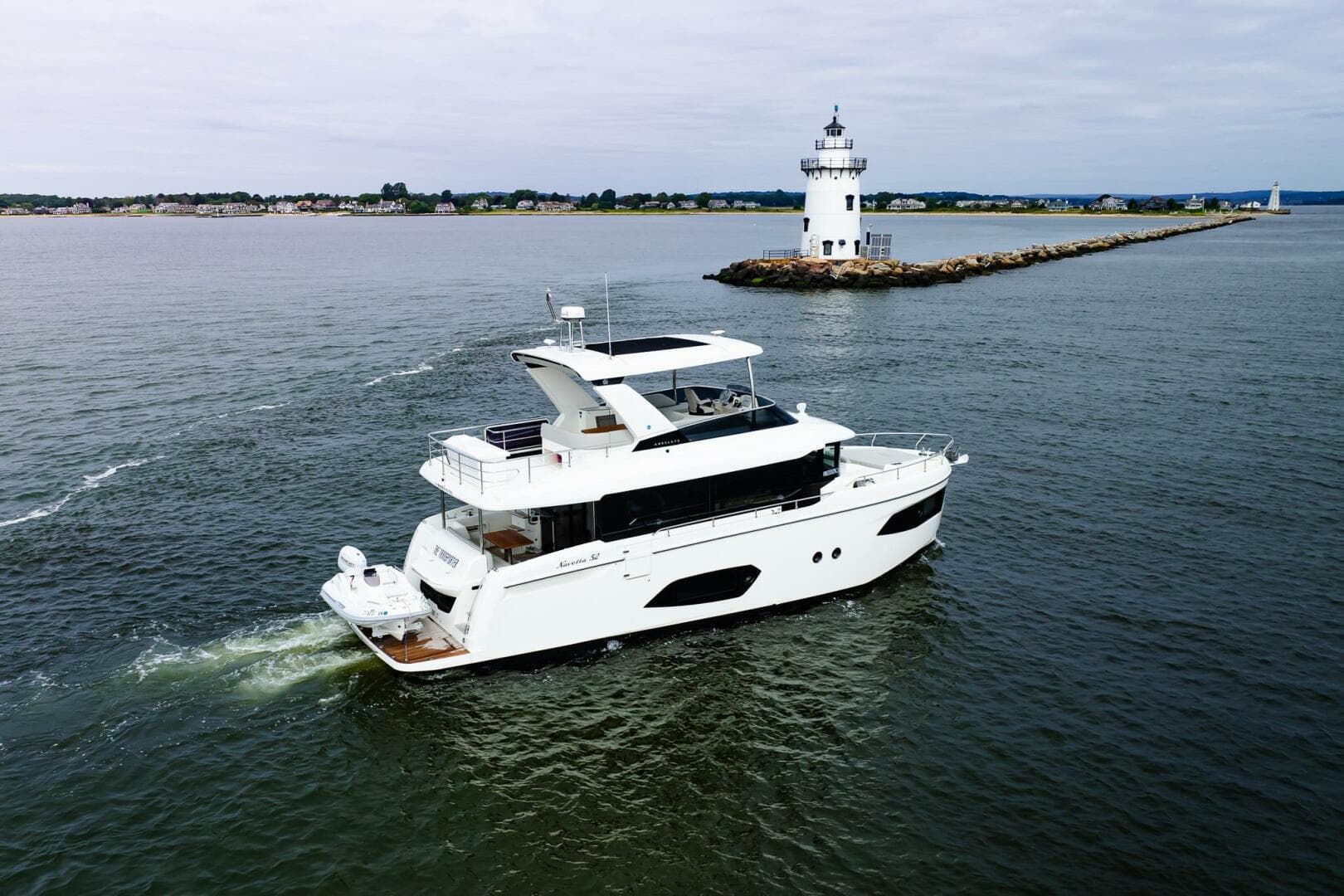 2023 Absolute 52 Navetta
