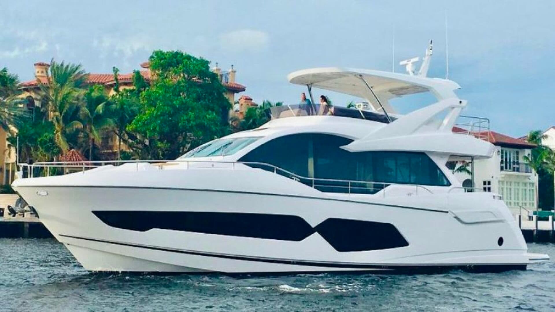 2018 Sunseeker Yacht - photo 1 of 22
