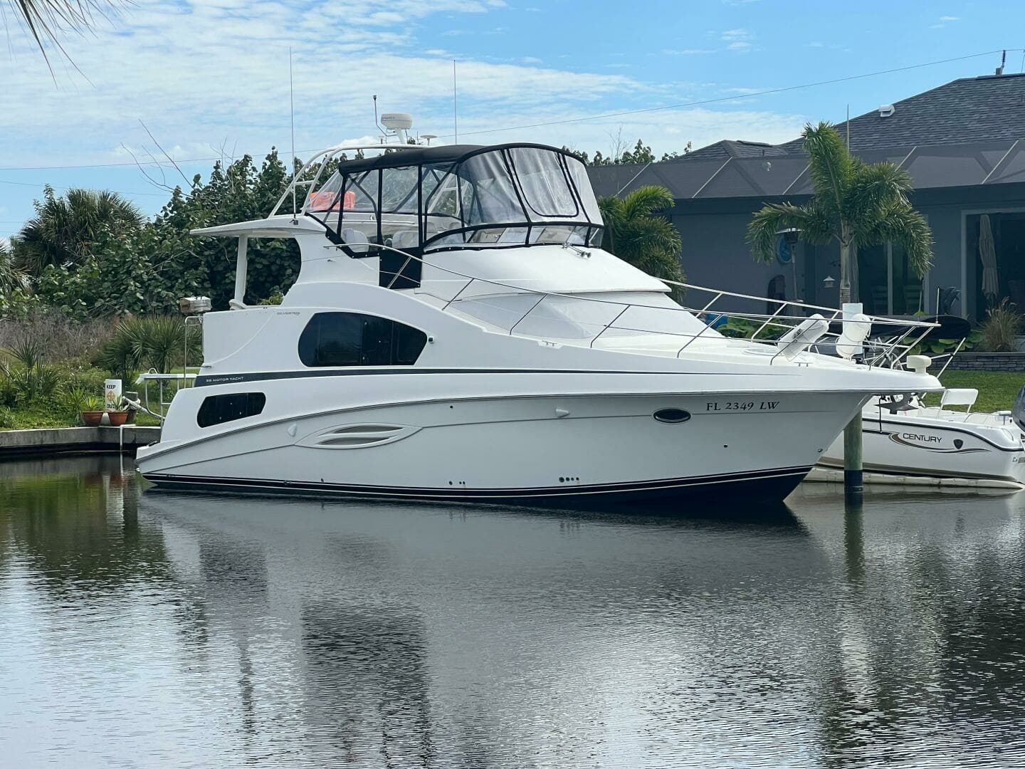 2002 Silverton 39 Motor Yacht - photo 1 of 18