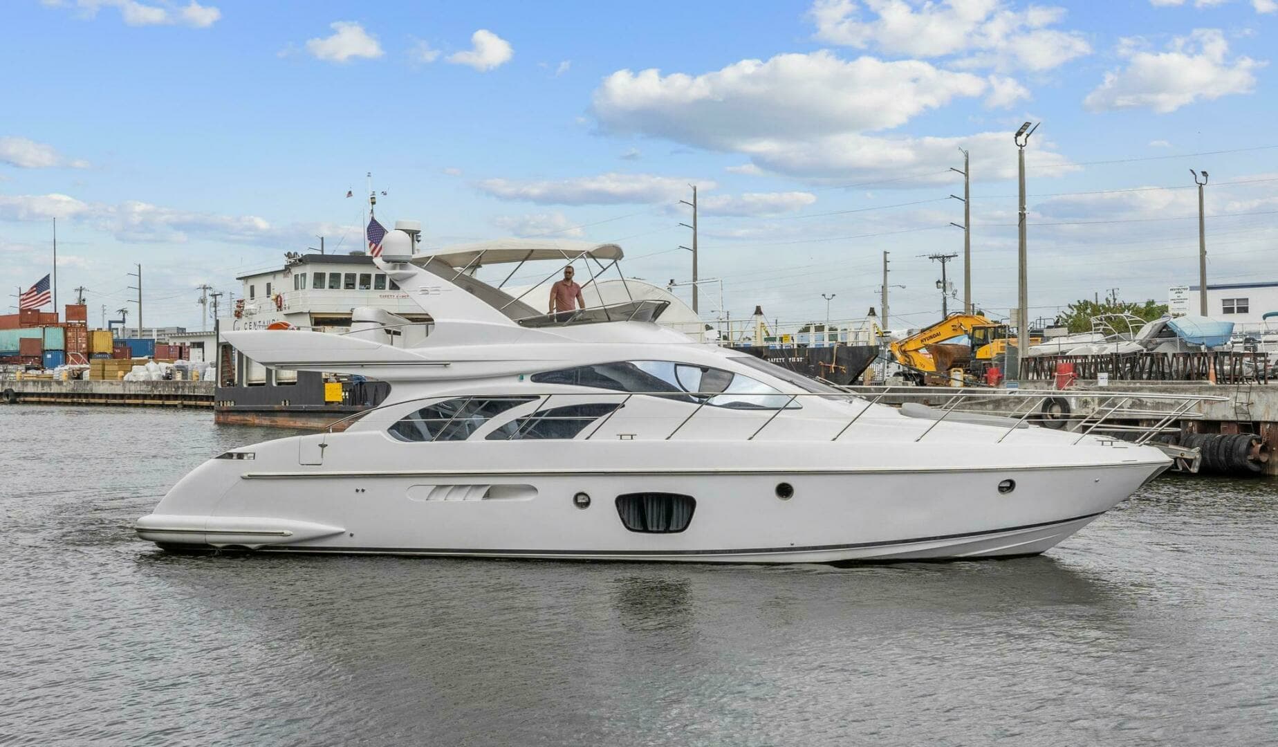 2005 Azimut 55 flybridge - photo 1 of 35