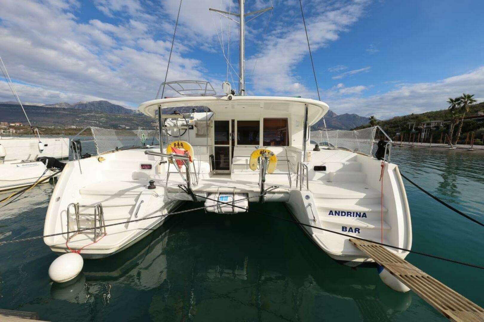 2014 Lagoon - photo 1 of 91