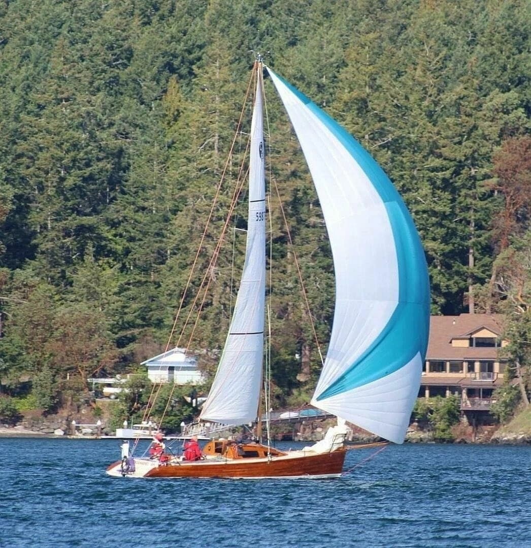 1997 Custom 30 Performance Sloop - photo 1 of 16