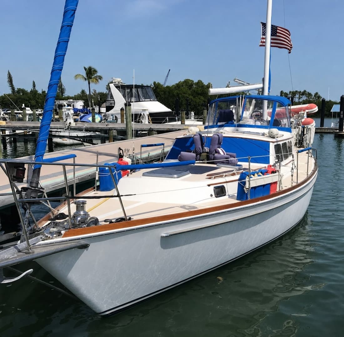 1980 Gulfstar Sailmaster - photo 1 of 17