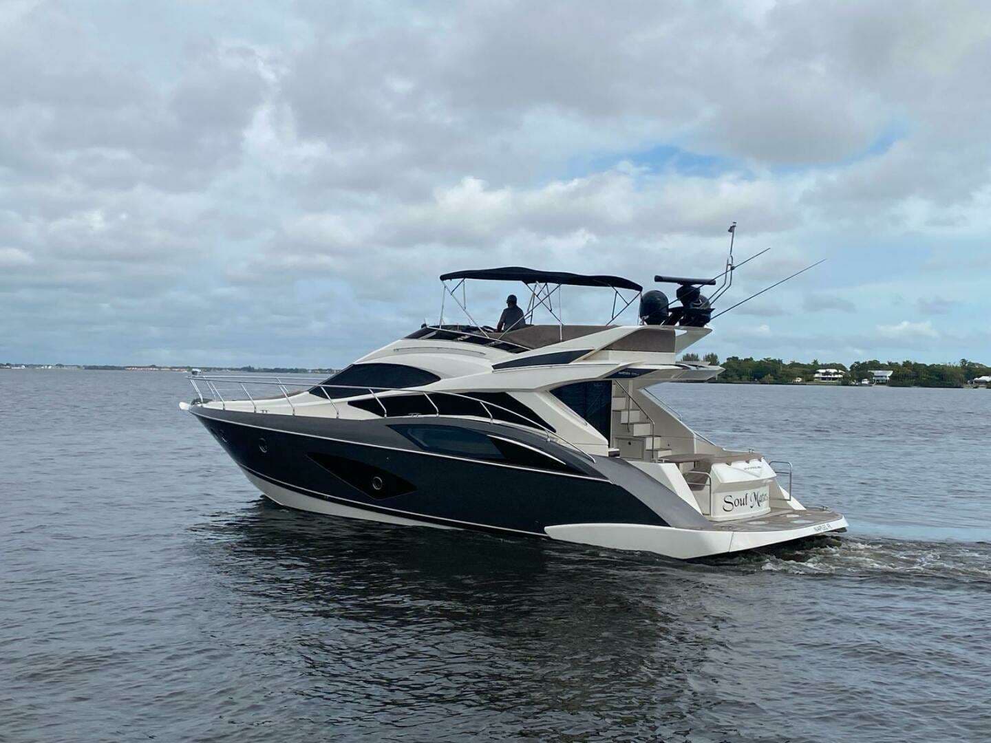 2017 Marquis 500 Sport Yacht - photo 1 of 44
