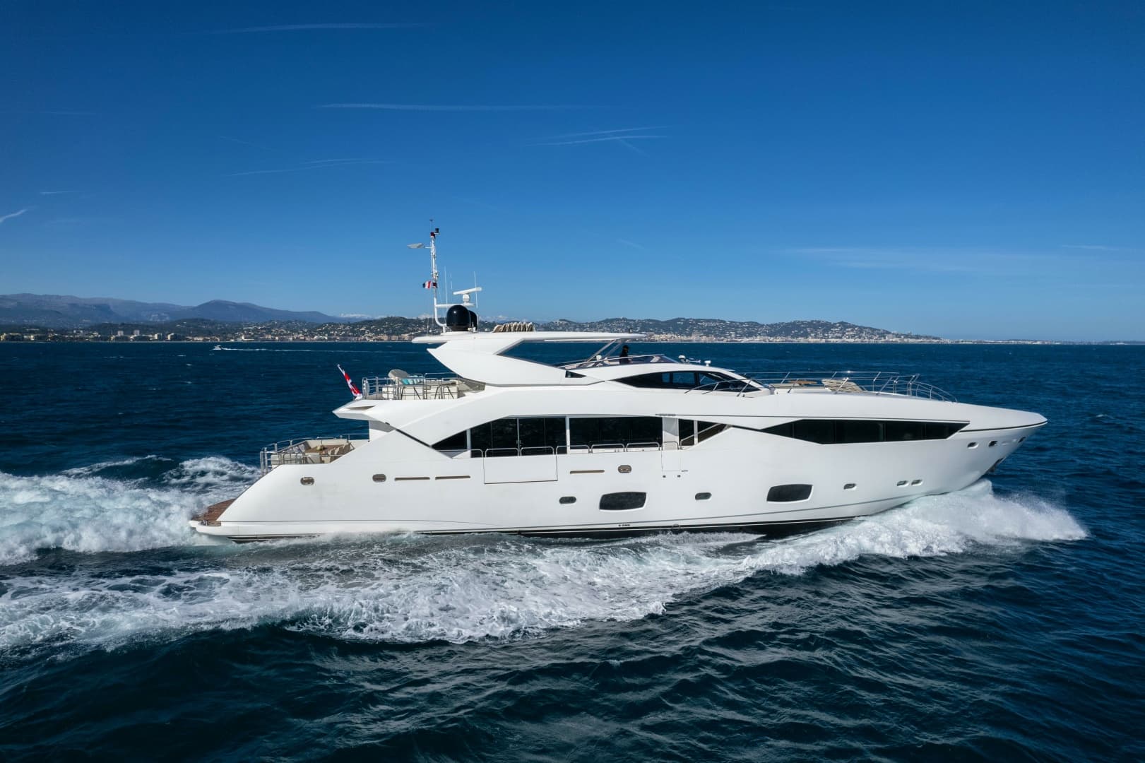 2014 Sunseeker Sunseeker 115 Sport Yacht