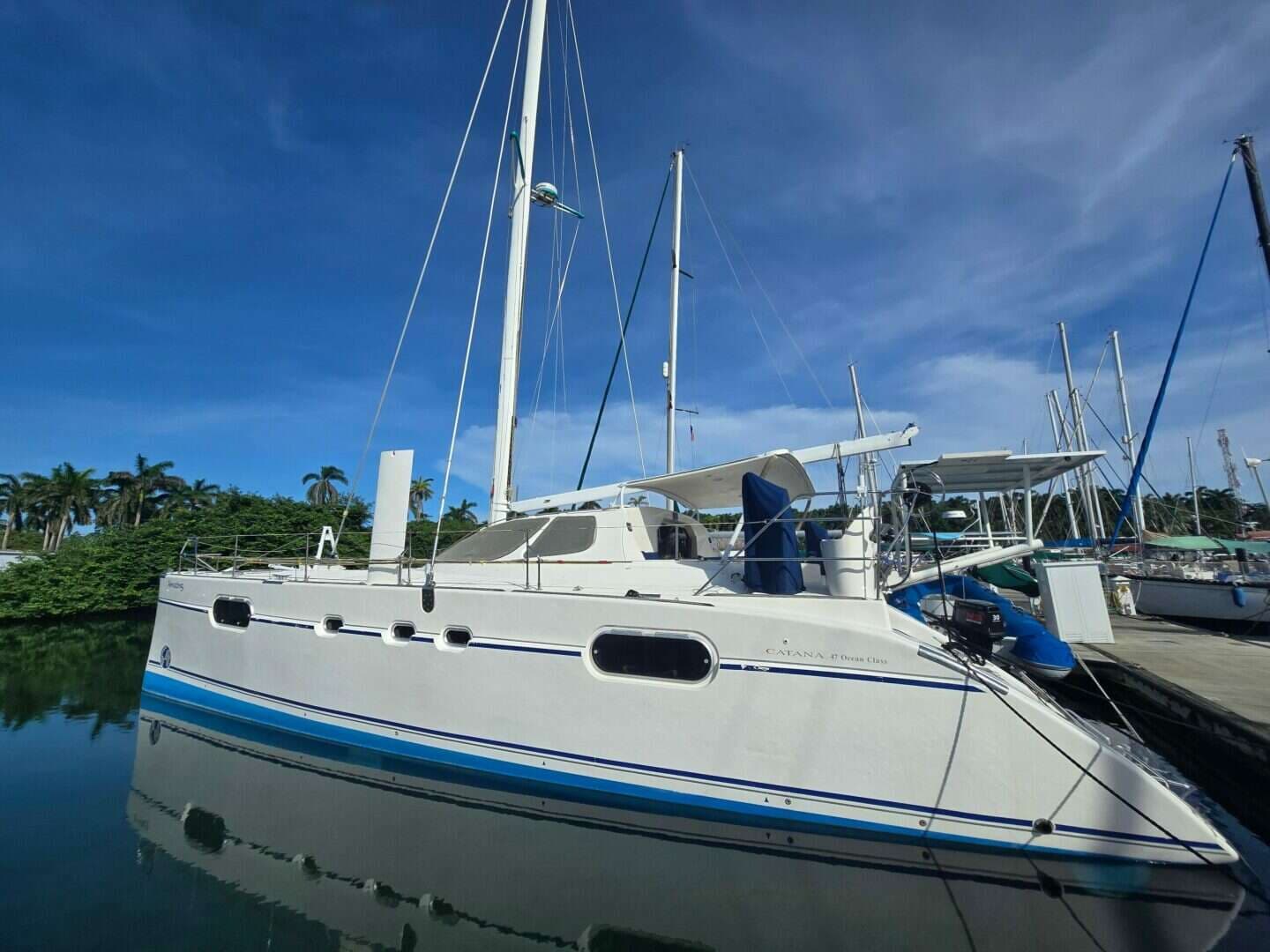 2004 Catana - photo 1 of 84