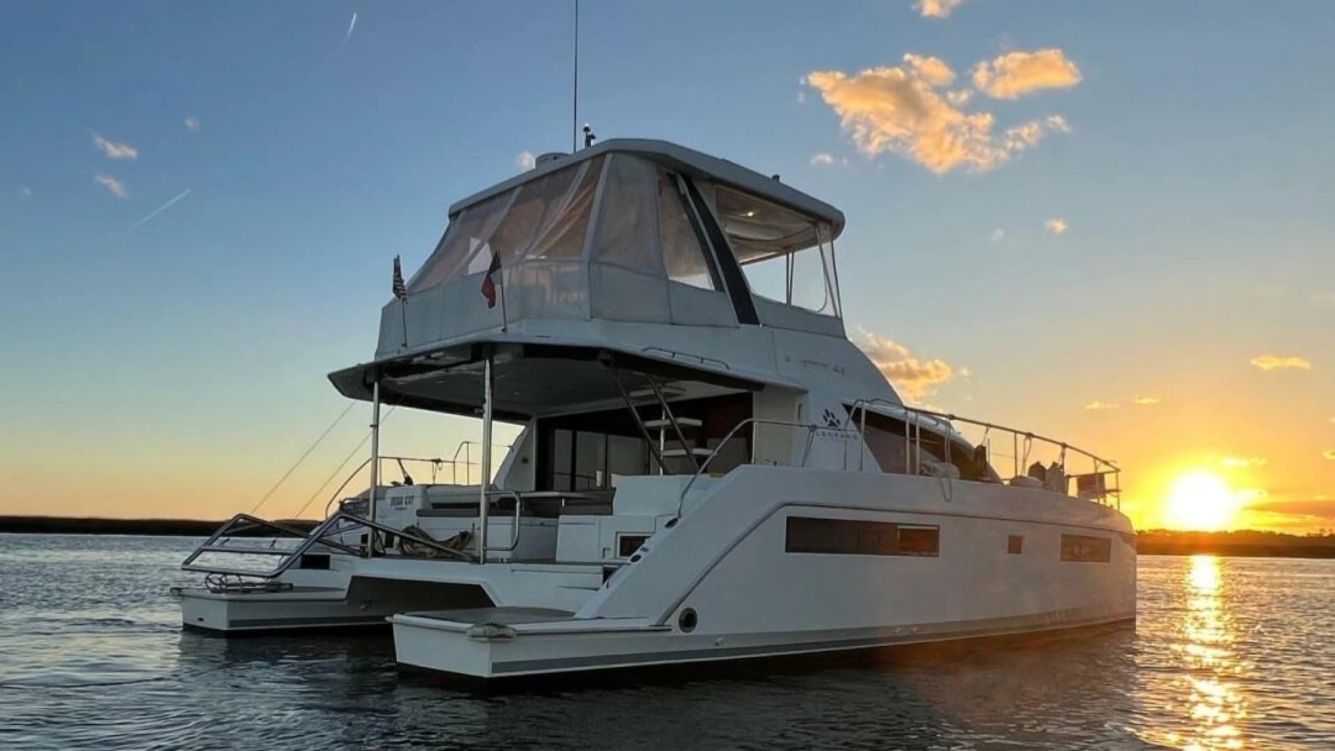 2018 Leopard 43 Powercat - photo 1 of 93