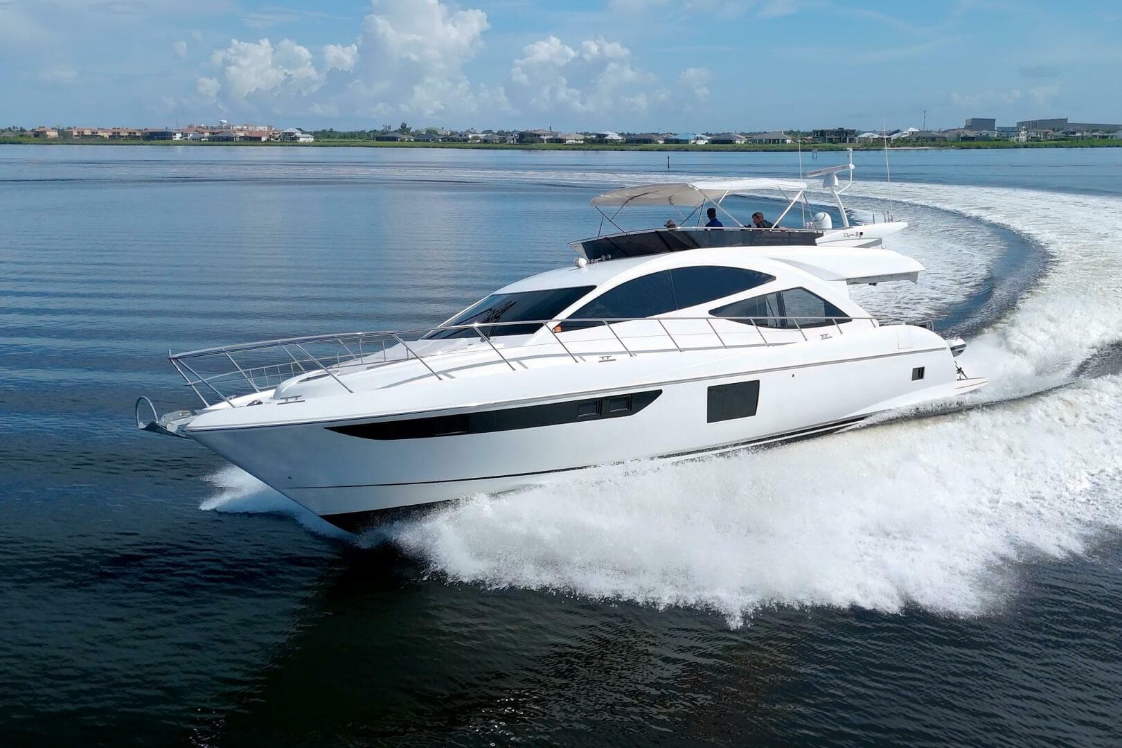 2015 Dyna Yachts 60 Pilothouse Motoryacht - photo 1 of 30