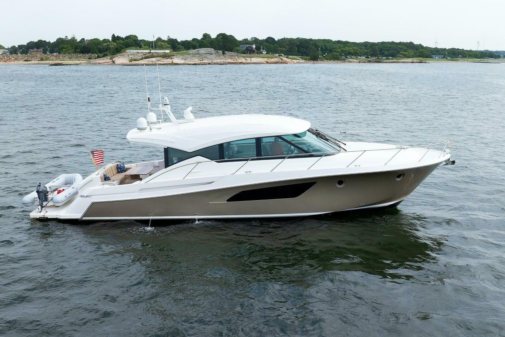 2014 Tiara Yachts Express