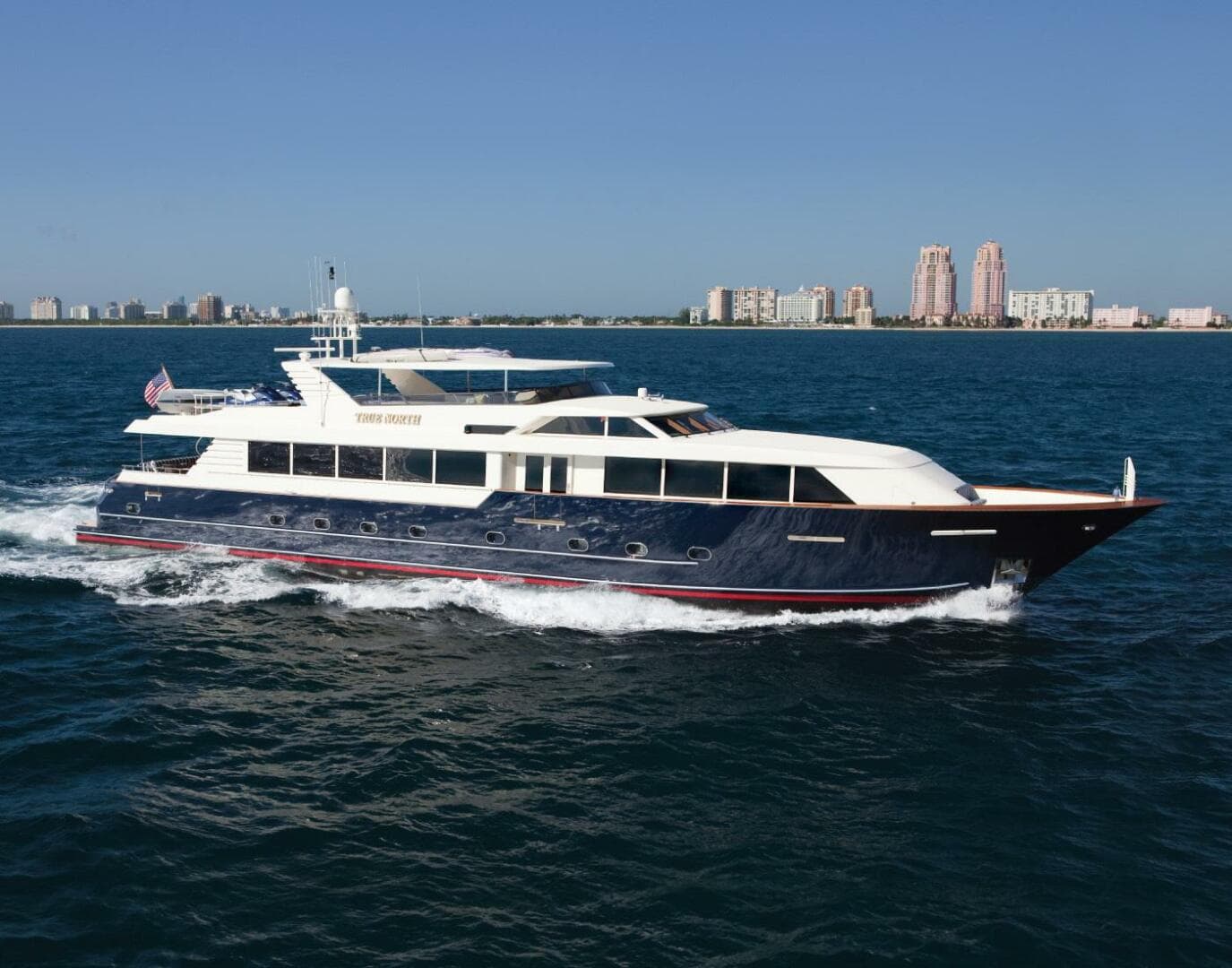 2000 Broward Raised Pilothouse