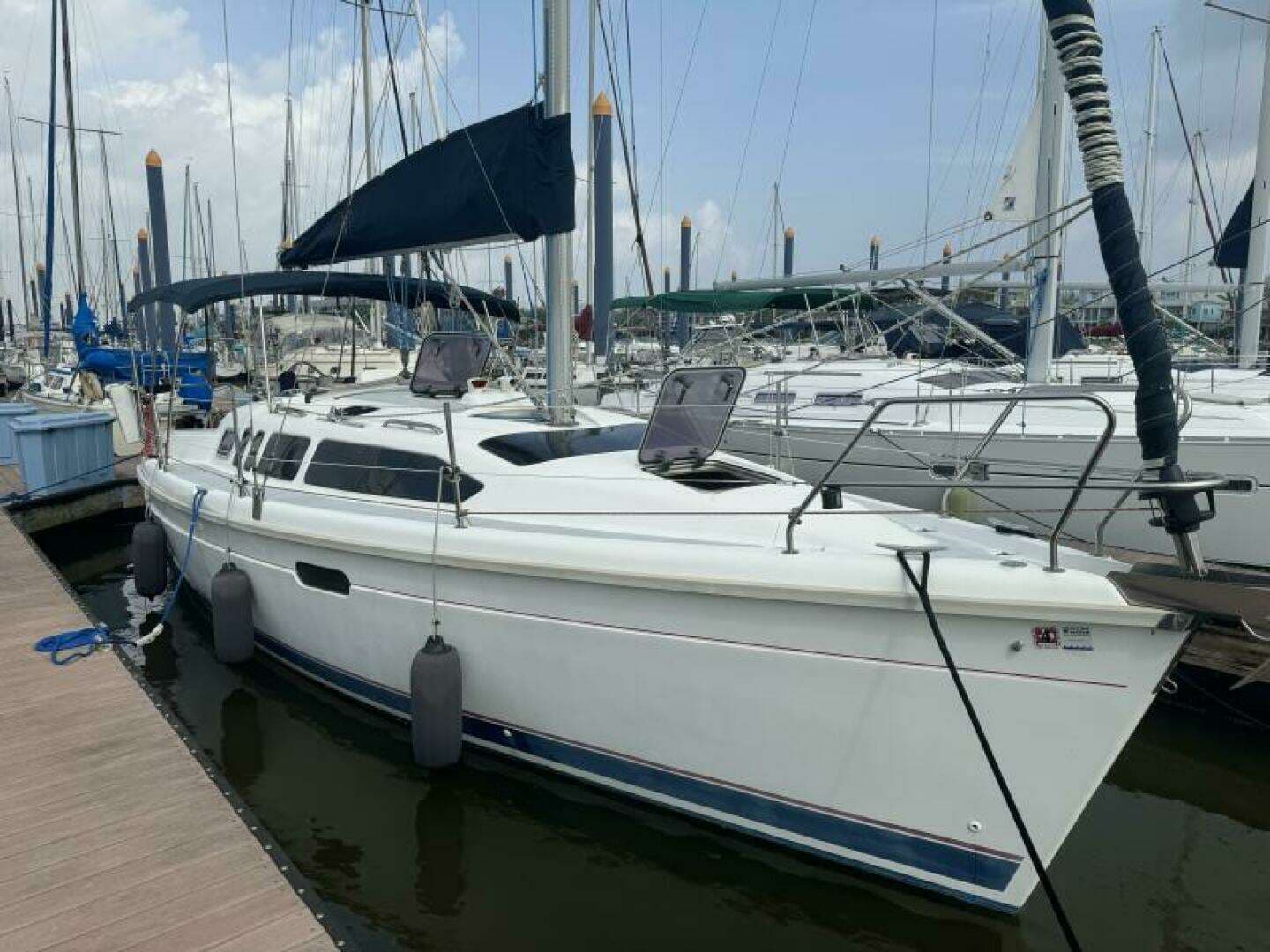 1995 Hunter 336 - photo 1 of 33
