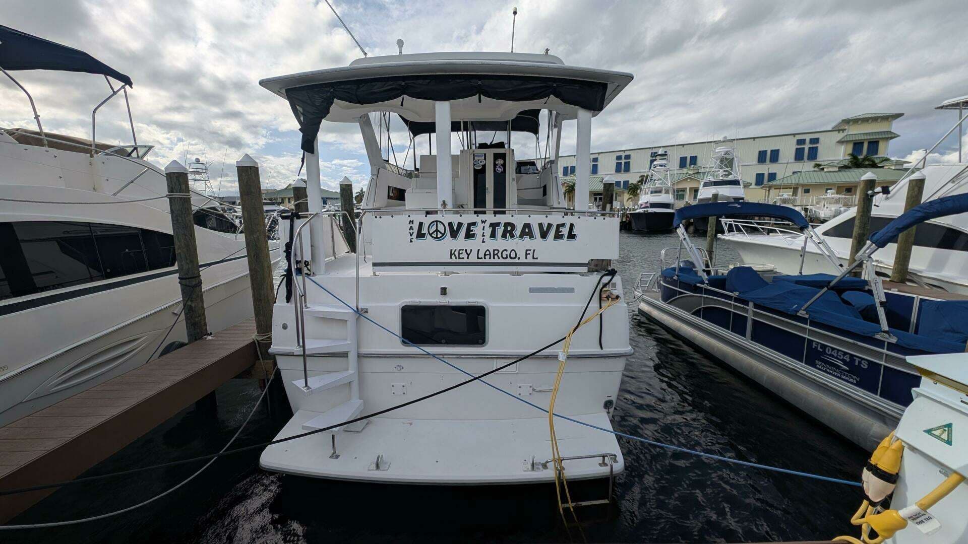 1994 Carver 370 AFT CABIN - photo 1 of 49