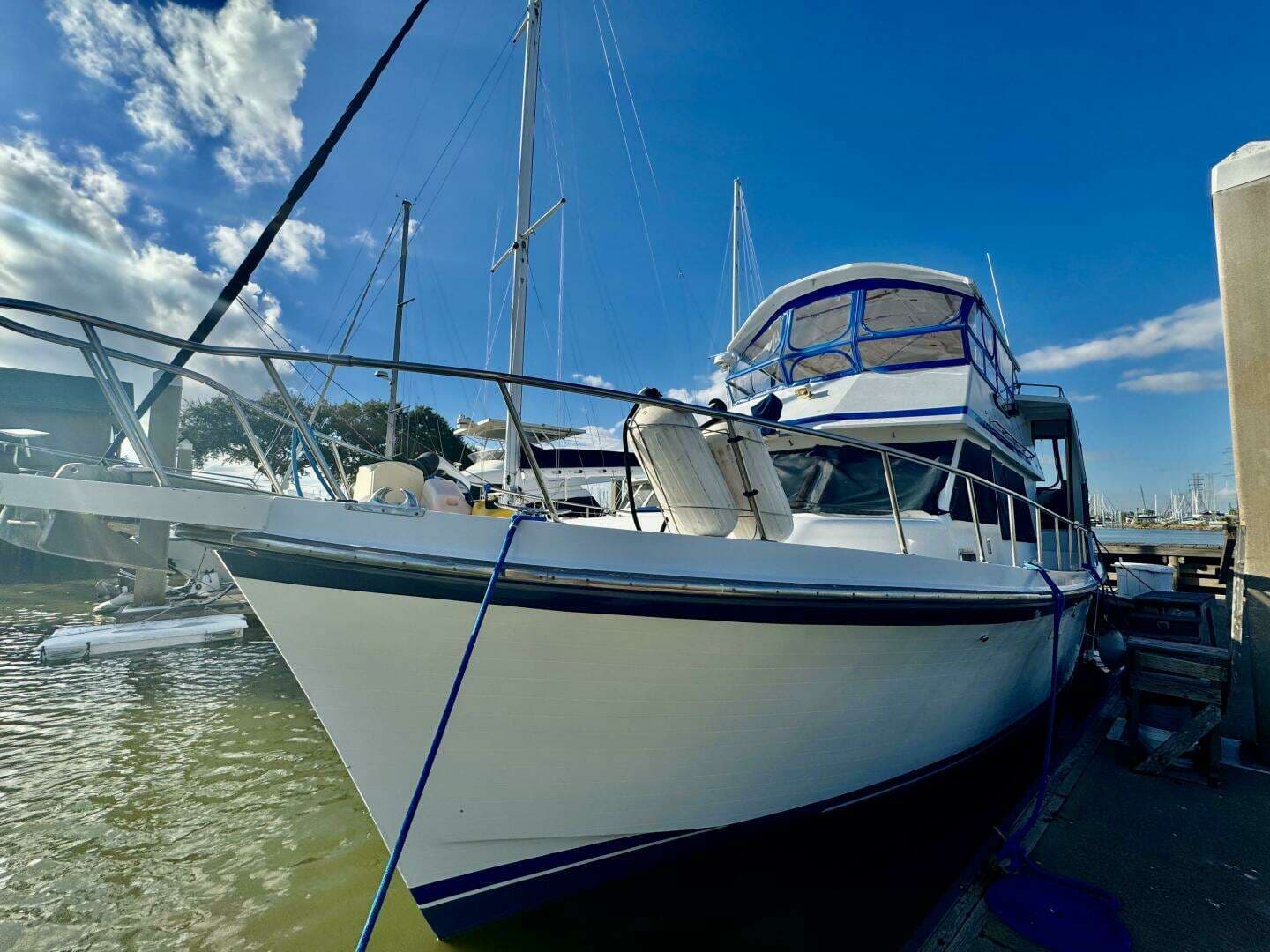 1986 Marine Trader 47 Tradewinds - photo 1 of 45
