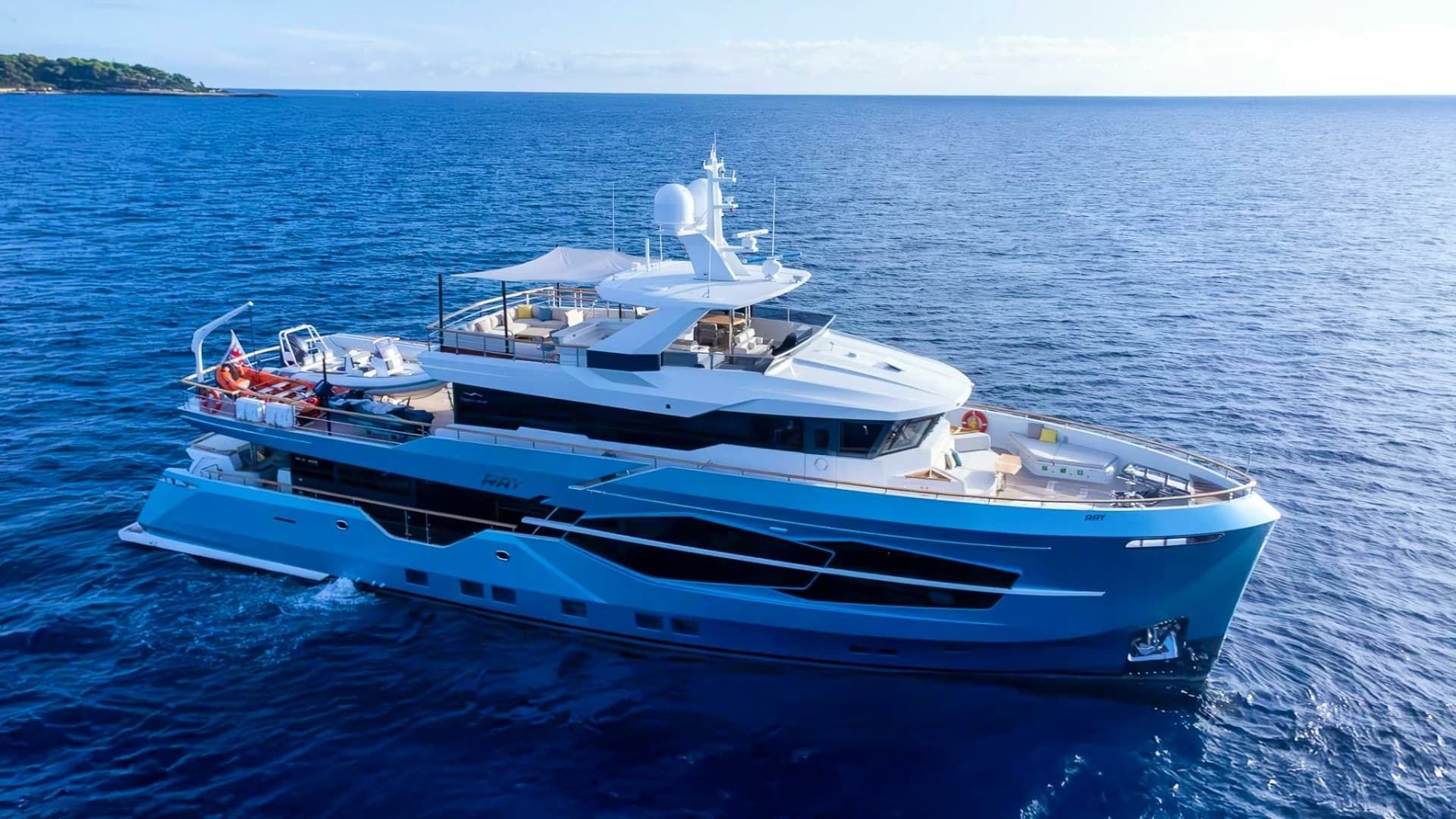 2025 Numarine Numarine 32XP - photo 1 of 56