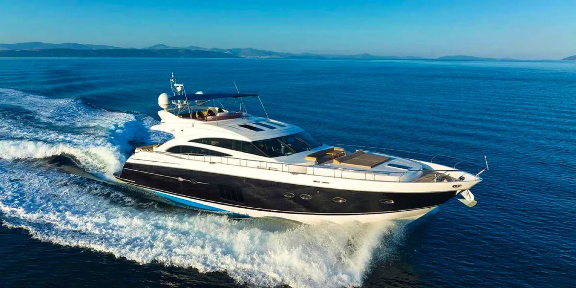 2011 Princess Yachts Princess V85 - photo 1 of 19