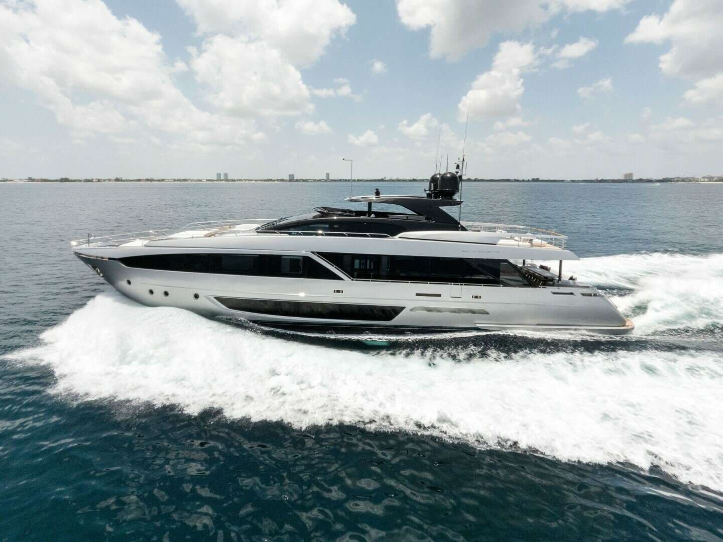 2023 Riva Dolcevita - photo 1 of 86