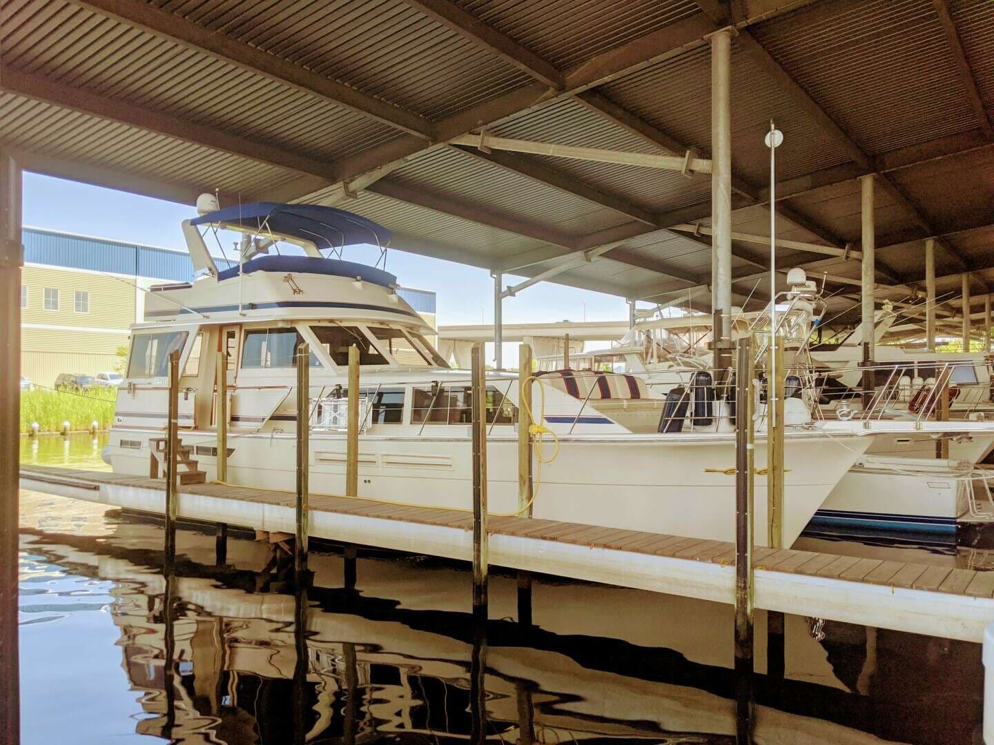 1986 Chris-Craft Constellation - photo 1 of 79