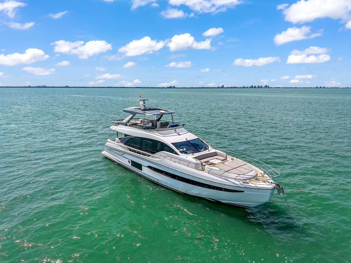 2025 Azimut 78 FLY