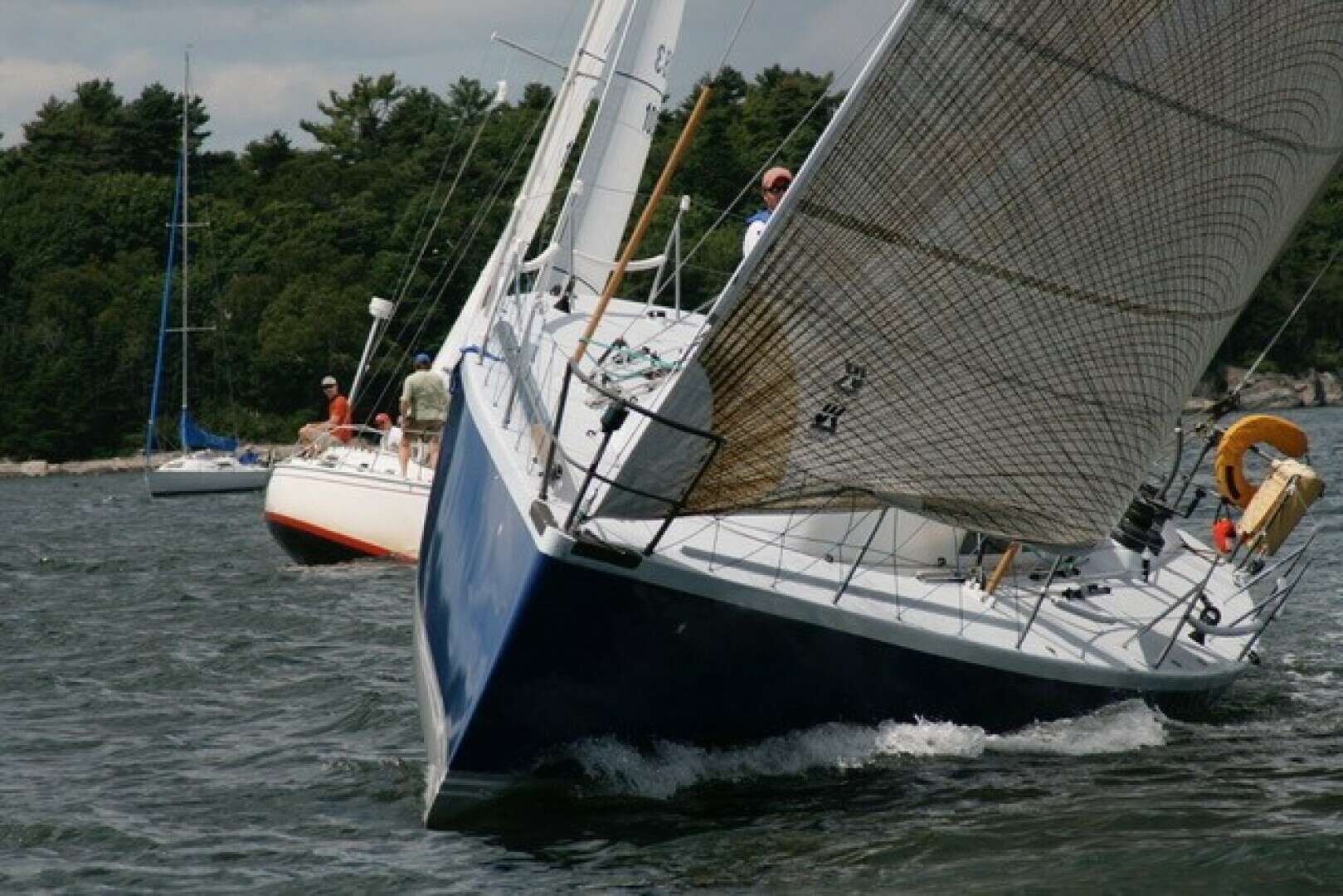 1995 Concordia Tripp 47 - photo 1 of 66