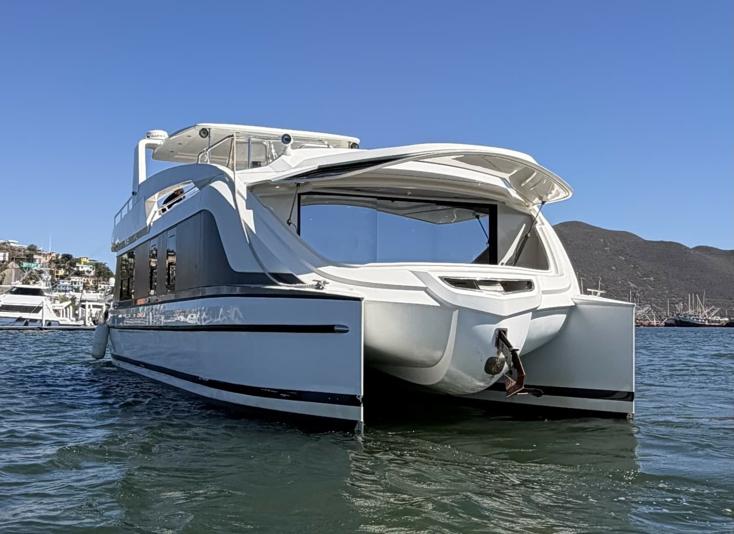2018 Overblue 54 - photo 1 of 30
