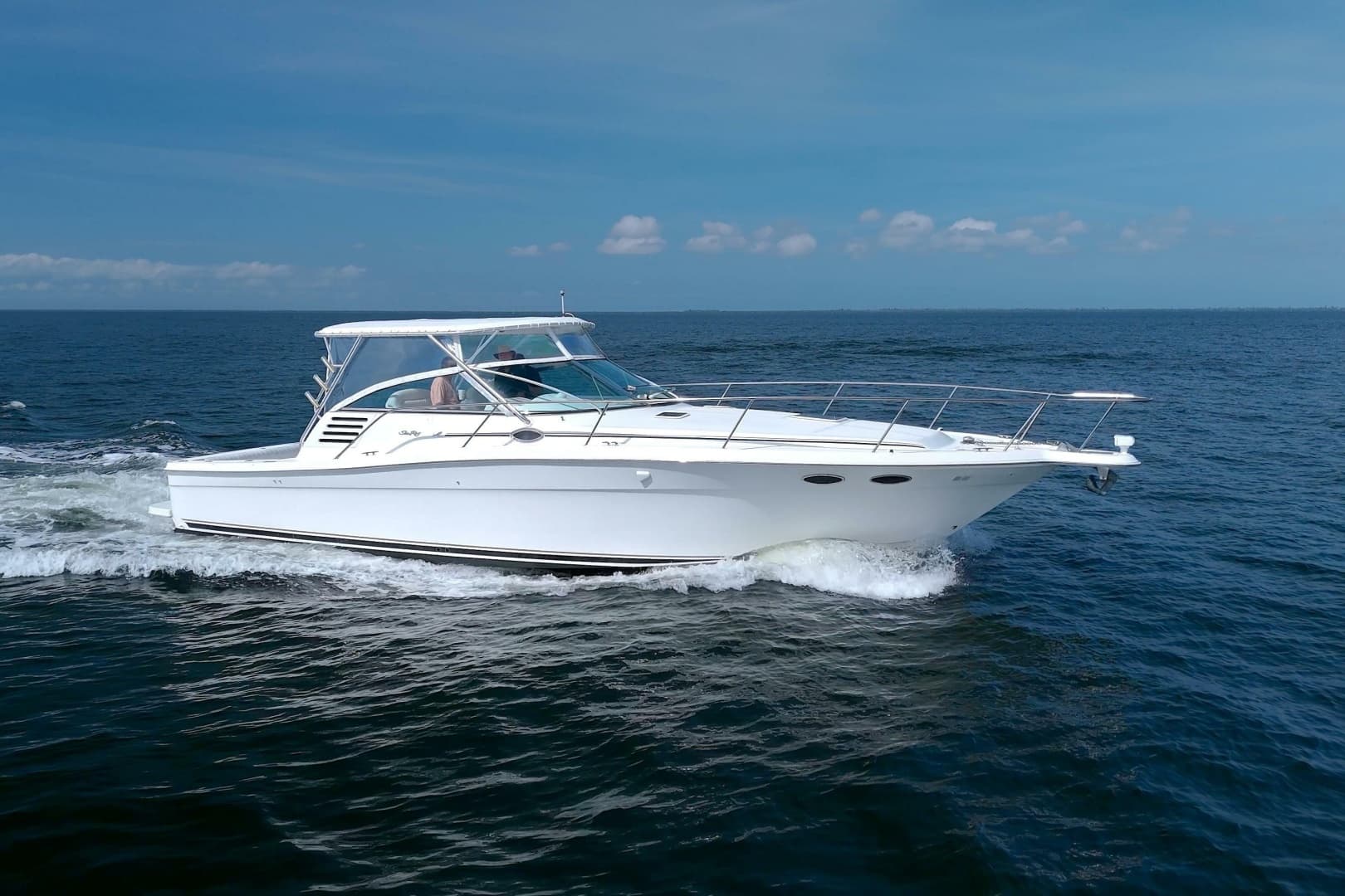 1997 Sea Ray 370 Express Cruiser - photo 1 of 78