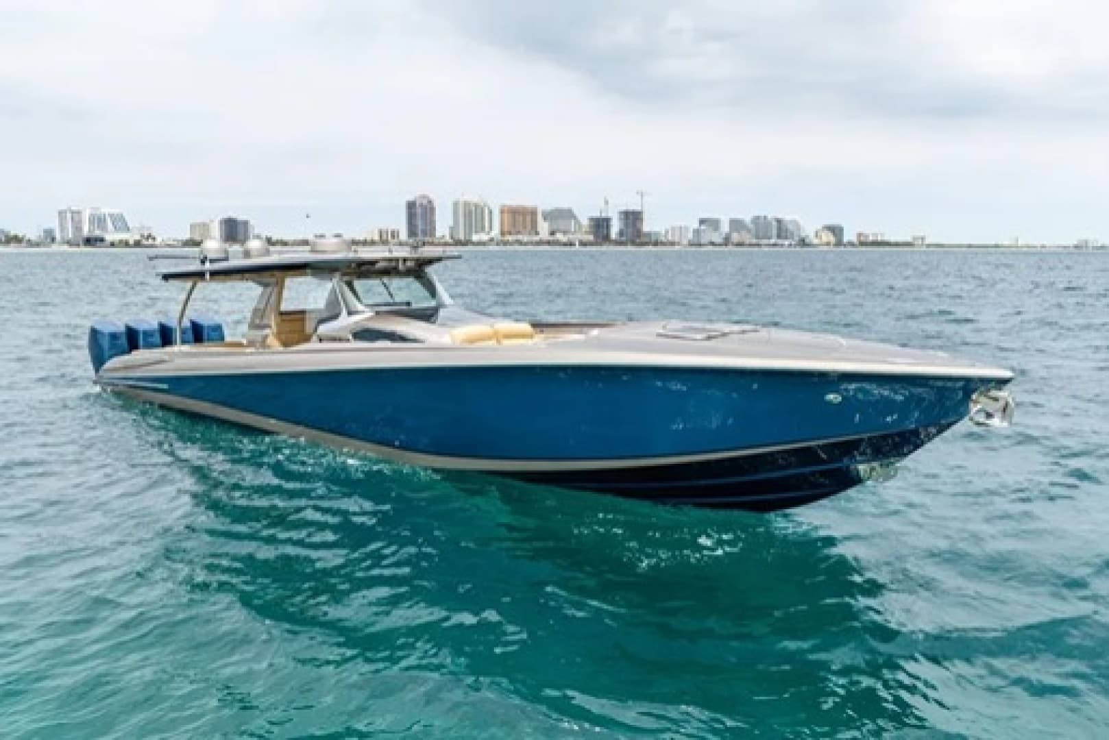 2020 Nor-Tech 550 SPORT CENTER CONSOLE