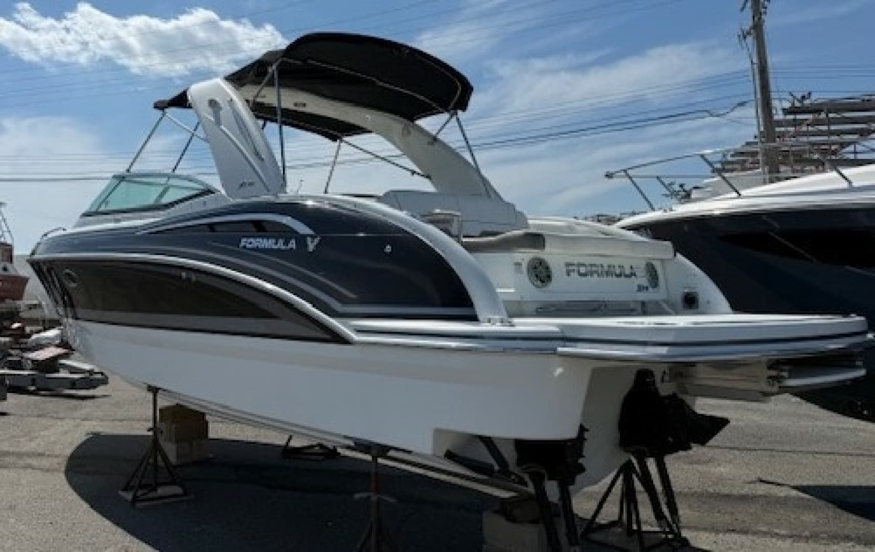 2015 Formula 310 Bowrider - photo 1 of 14