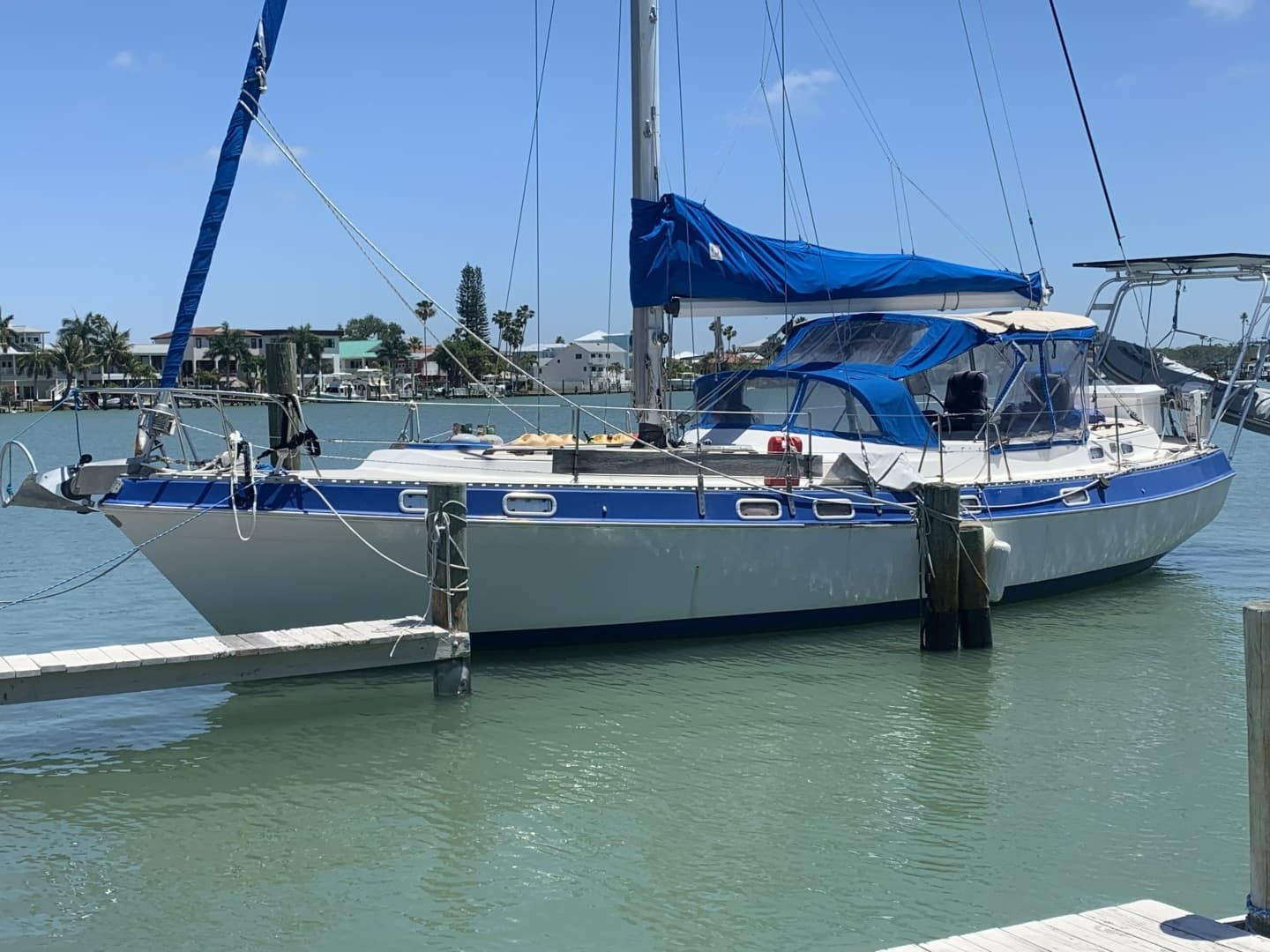 1987 Catalina Morgan Classic - photo 1 of 36