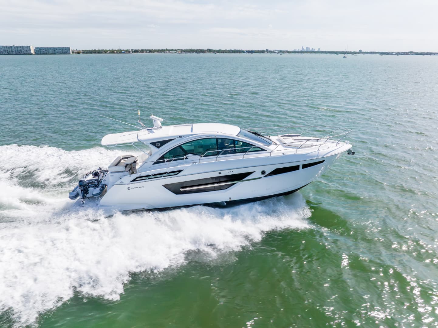 2018 Cruisers Yachts 50 CANTIUS