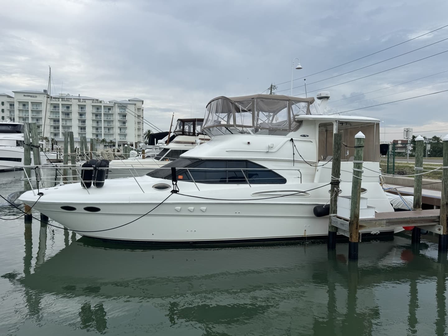 2001 Sea Ray 380 Aft Cabin - photo 1 of 106