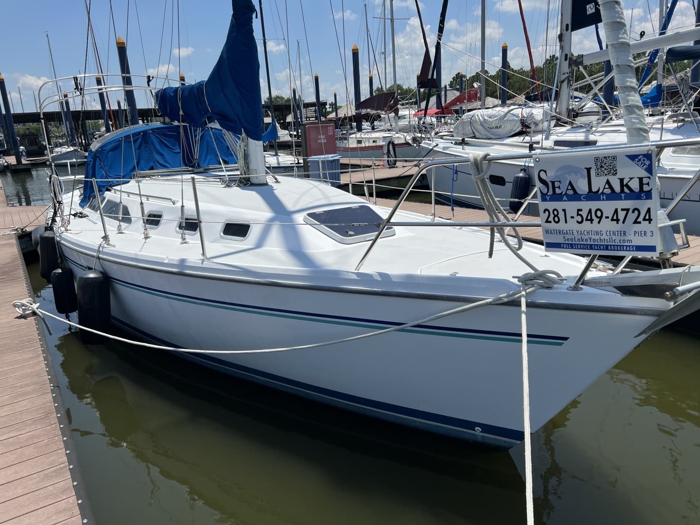 1997 Catalina 34 Mark II - photo 1 of 24