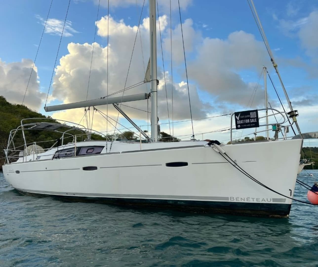 2011 Beneteau Oceanis 40 - photo 1 of 19