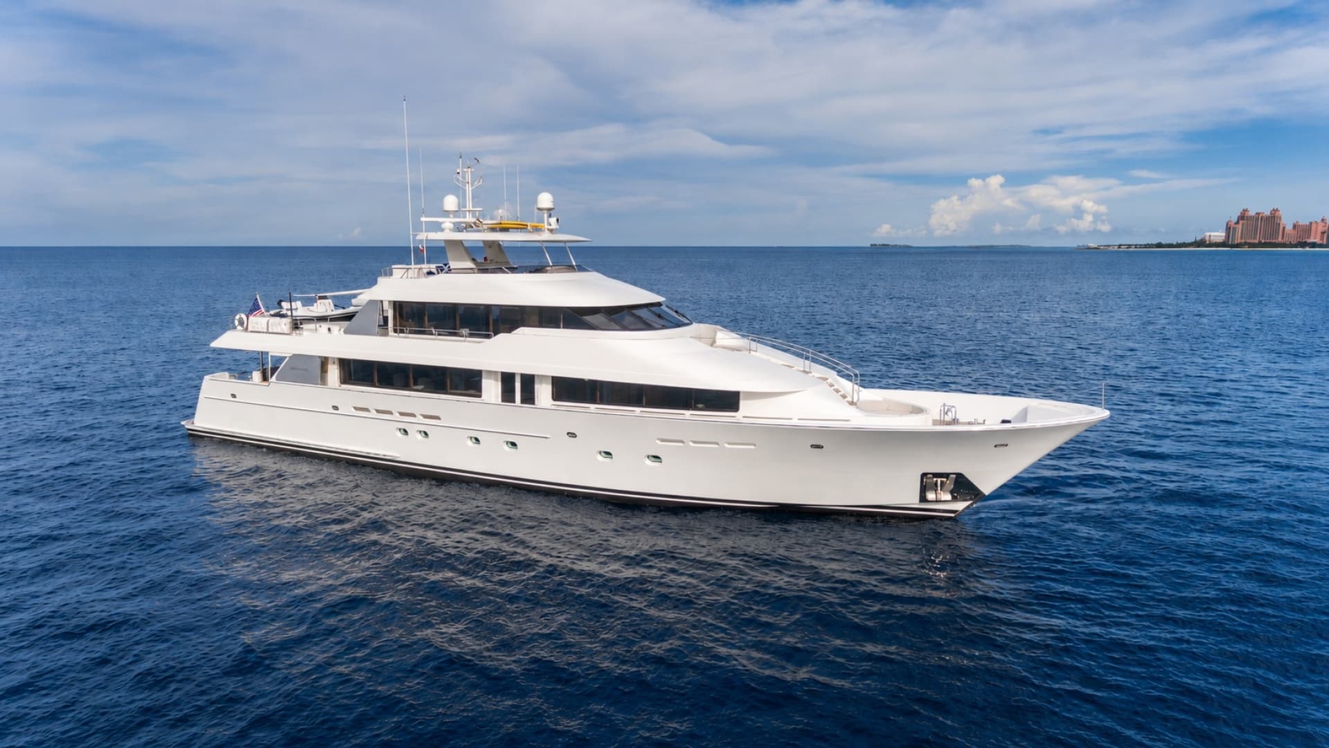 2008 Westport Westport 130 (#26) Tri-Deck