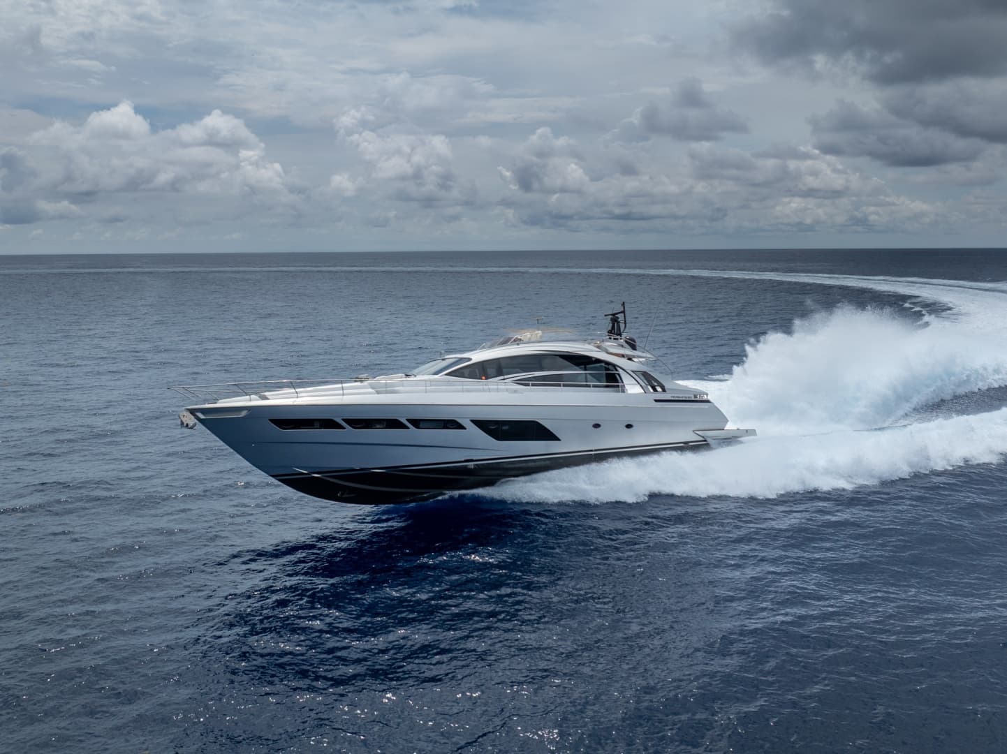 2020 Pershing 8X
