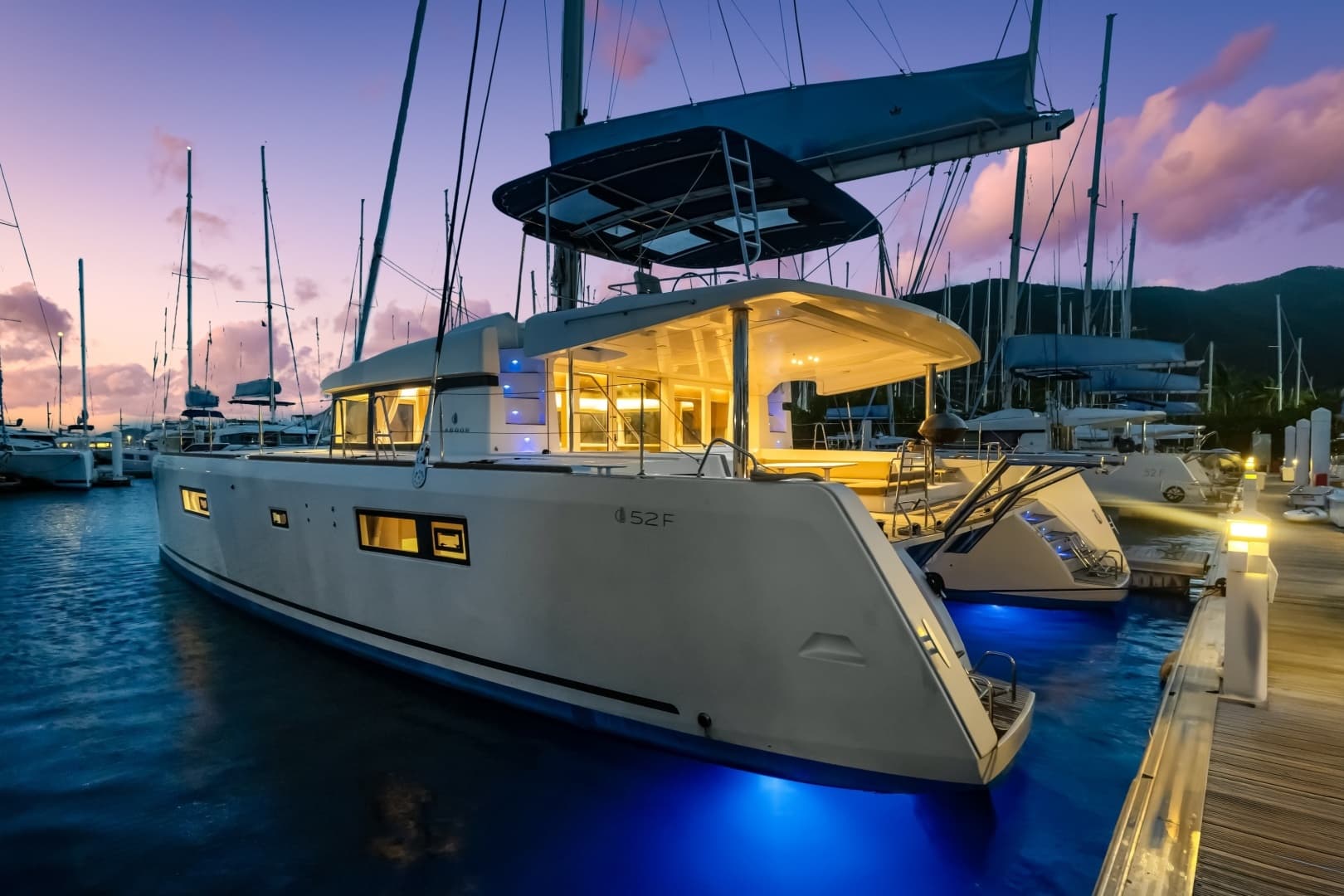 2022 Lagoon 52F
