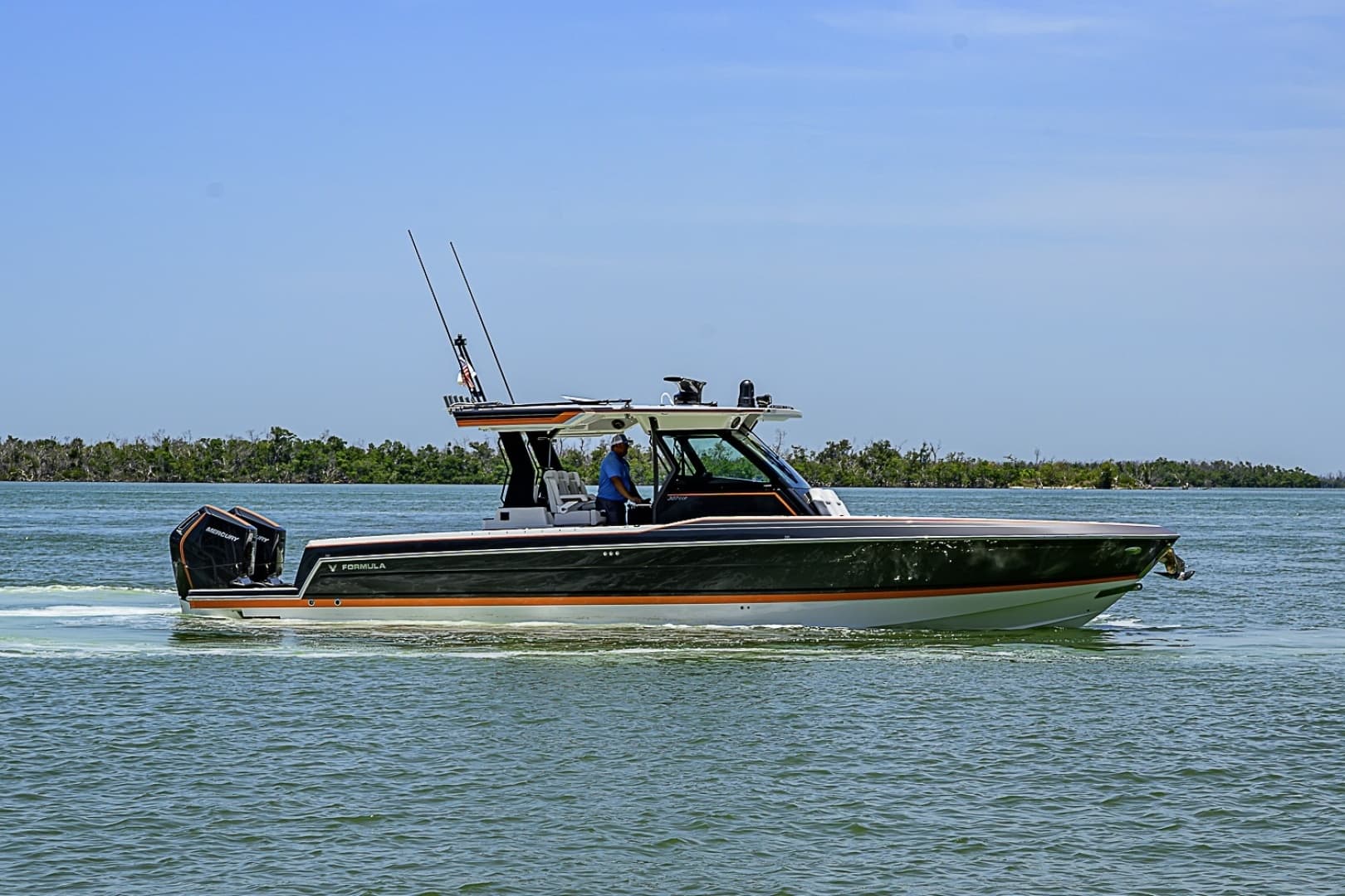 2024 Formula 387 Center Console Fish - photo 1 of 74