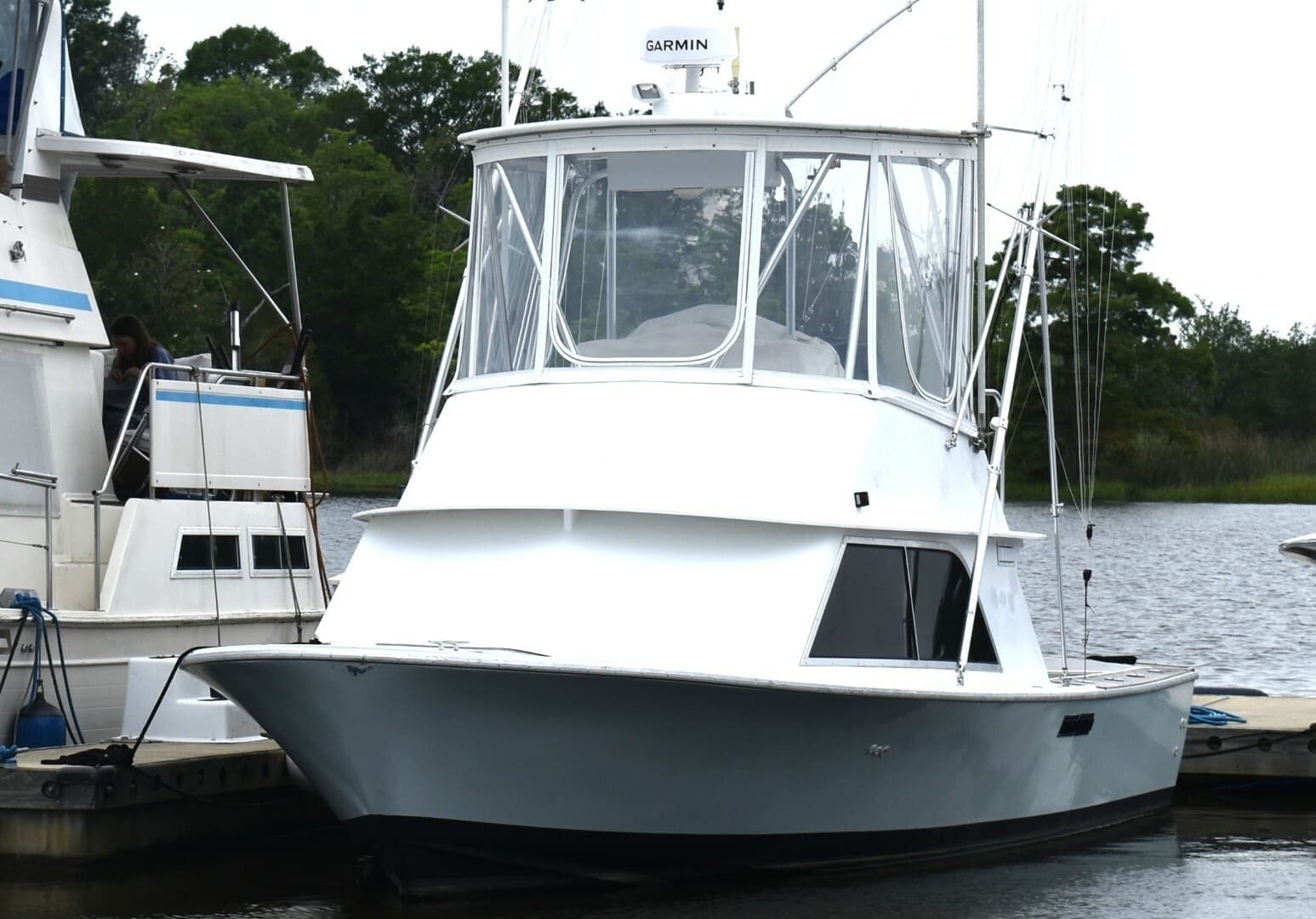 1981 Blackfin 32 Sportfisherman - photo 1 of 16