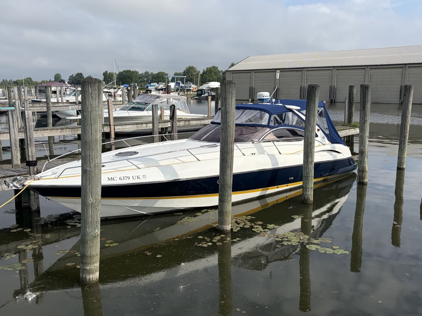 2000 Sunseeker - photo 1 of 36