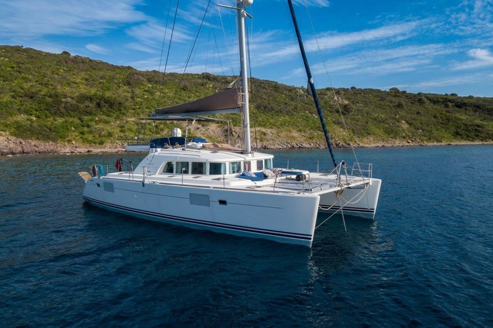 2005 Lagoon 440 - photo 1 of 78