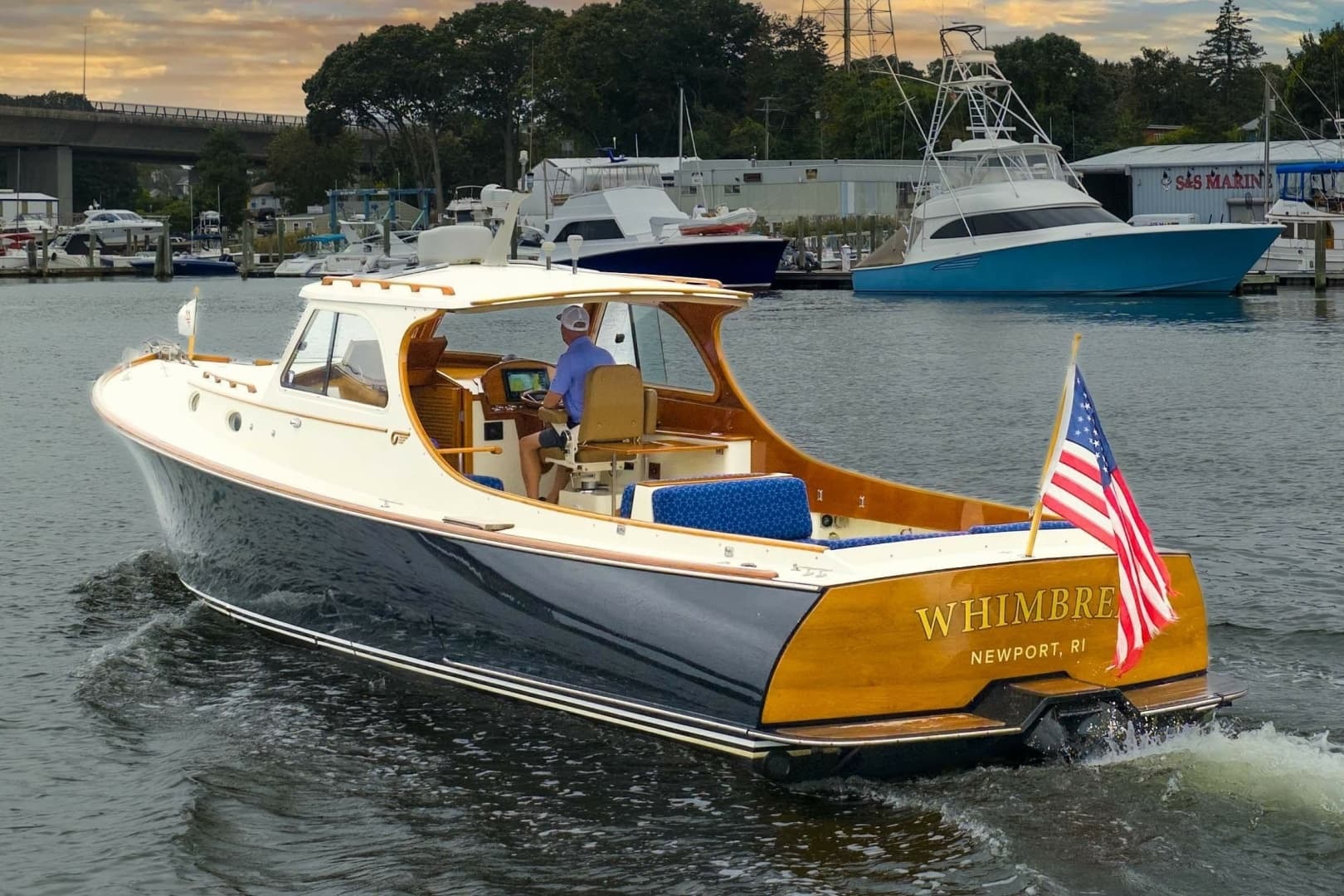 2000 Hinckley Picnic Boat 36 Classic - photo 1 of 30