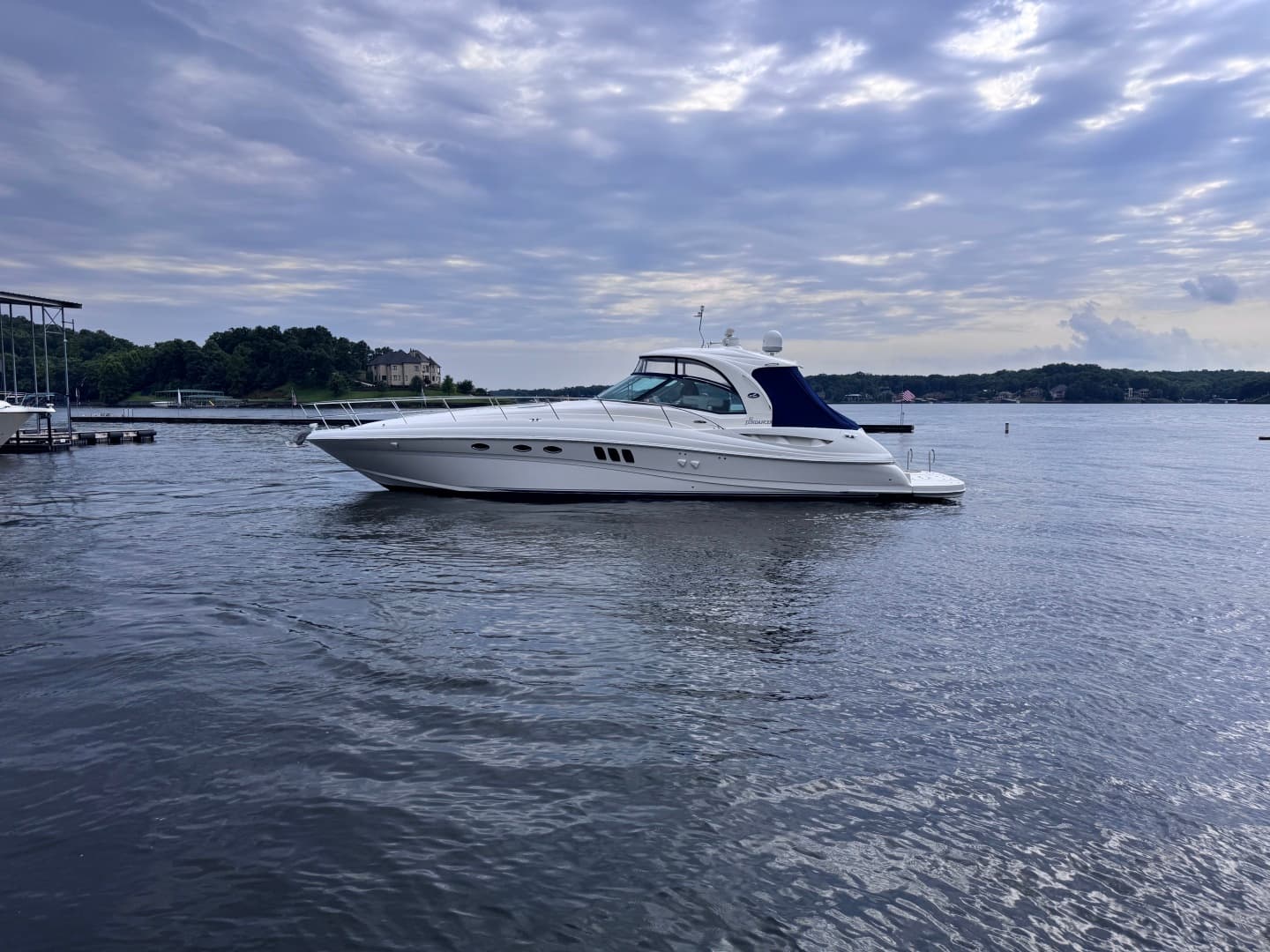 2007 Sea Ray 52 SUNDANCER - photo 1 of 31