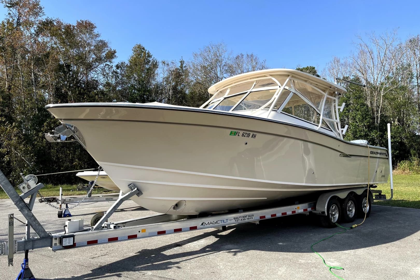 2017 Grady-White Freedom 307 - photo 1 of 10