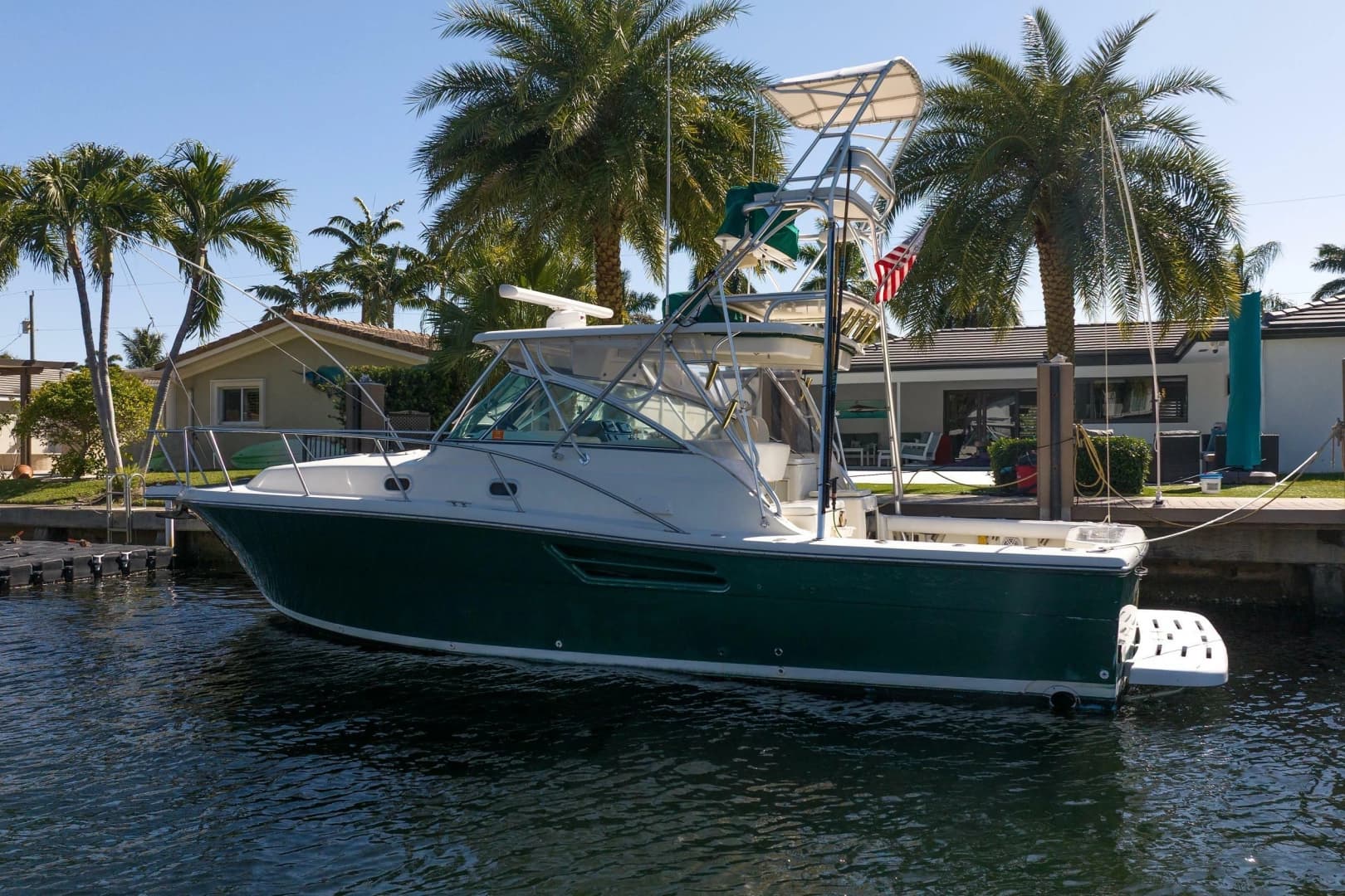 2000 Pursuit 3400 Express - photo 1 of 62