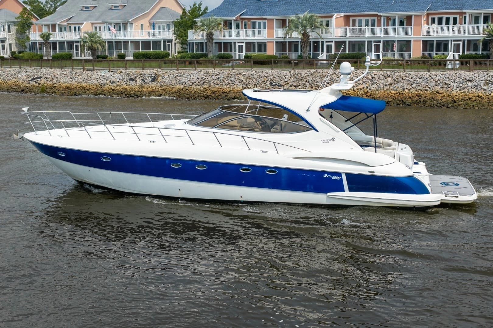 2003 Cruisers 5470