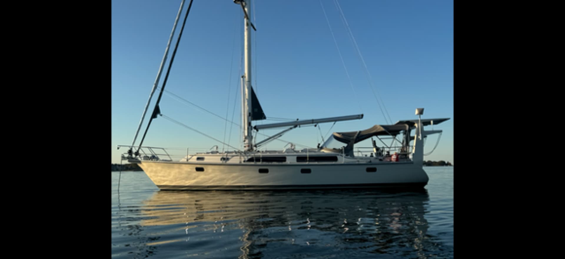 2022 Island Packet 439 - photo 1 of 34